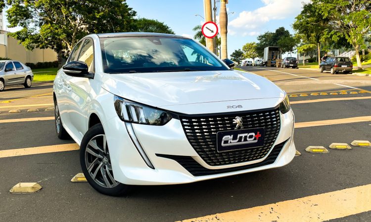 Peugeot 208 Griffe [Auto+ / João Brigato]
