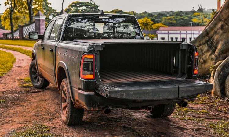 RAM 1500 Rebel [Auto+ / Maurício Garcia (@almautomotiva)]