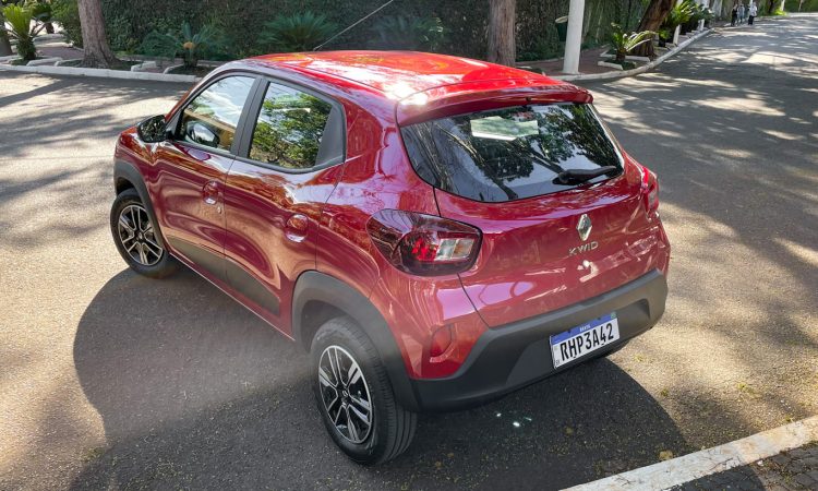 Renault Kwid Intense 2022 [Auto+ / João Brigato]