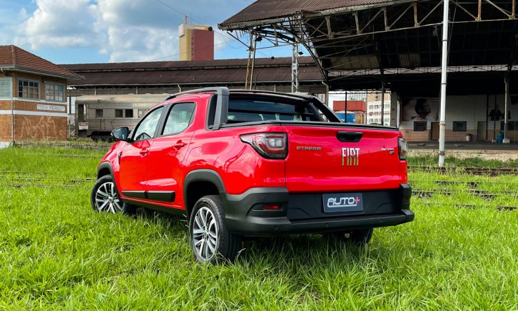 Fiat Strada Volcano CVT [Auto+ / João Brigato]