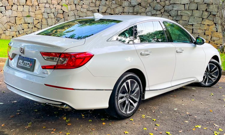 Honda Accord Touring e:HEV [Auto+ / João Brigato]