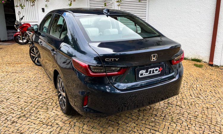 Honda City Touring [Auto+ / João Brigato]
