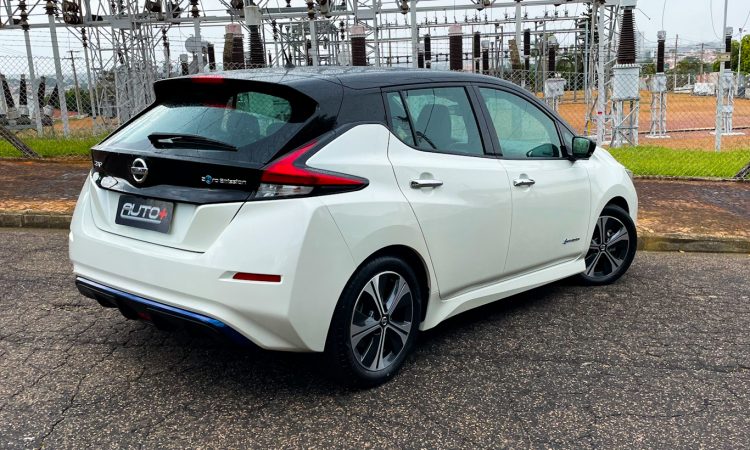 Nissan Leaf [Auto+ / João Brigato]