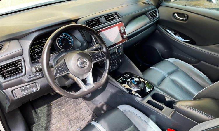 Nissan Leaf [Auto+ / João Brigato]