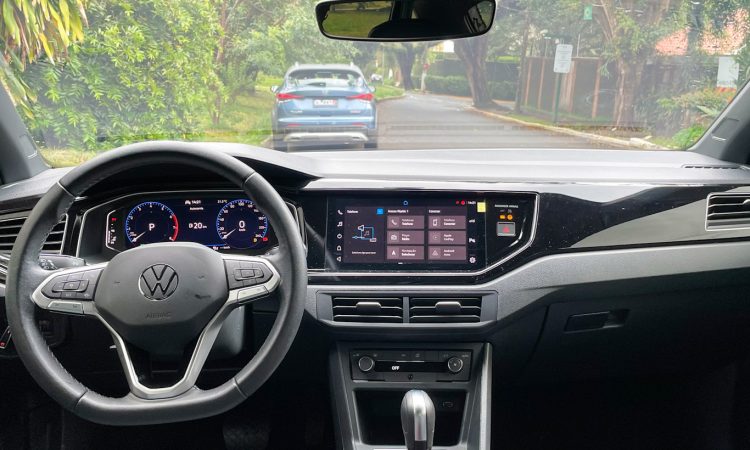 Volkswagen Nivus Highline vs Fiat Pulse Impetus [Auto+ / João Brigato]