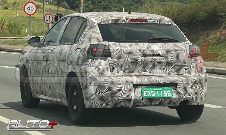 Peugeot 208 2023 [Auto+ / Bryan Furtado]