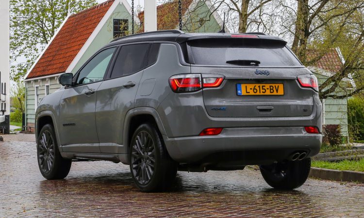 Jeep Compass 4xe [divulgação]