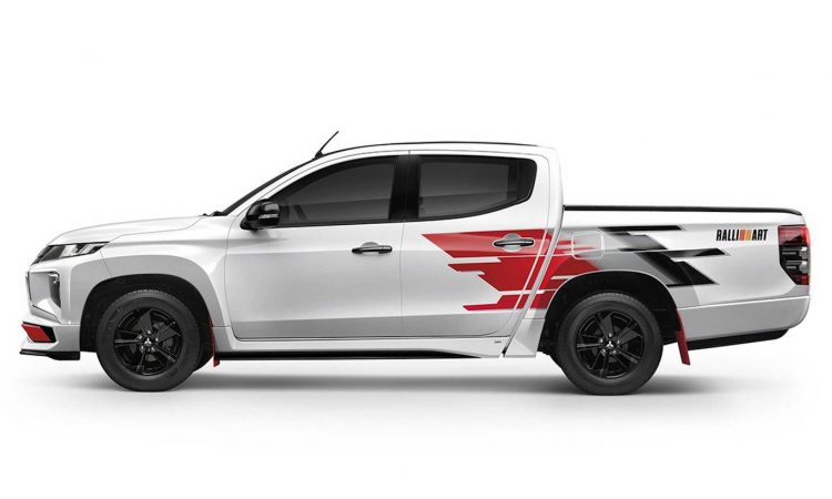 Mitsubishi L200 Triton polícia