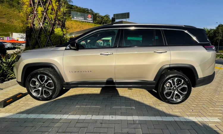 Jeep Commander Limited Diesel [Auto+ / João Brigato]