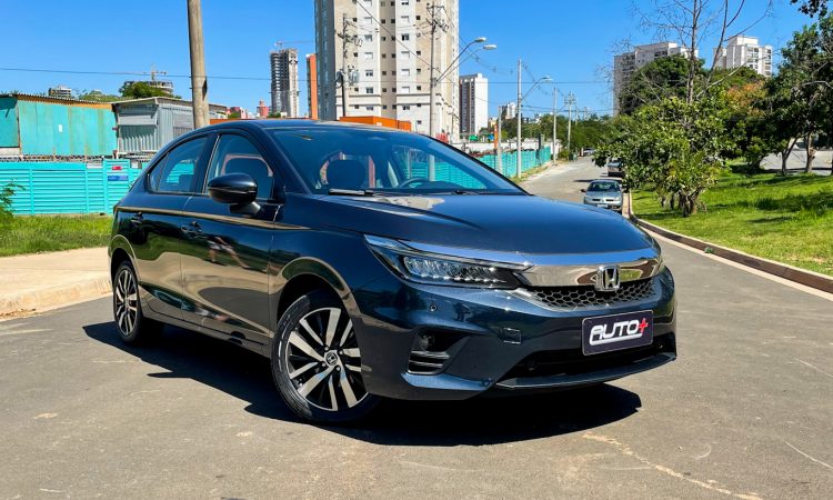 Honda City Hatch Touring [Auto+ / João Brigato]