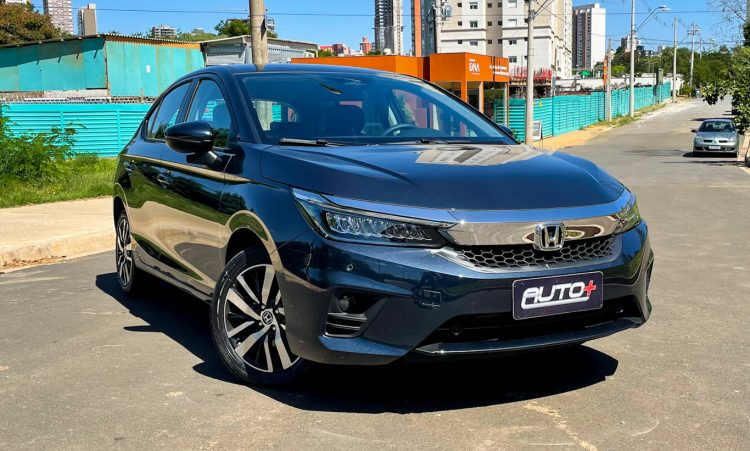 Honda City Hatch Touring [Auto+ / João Brigato]