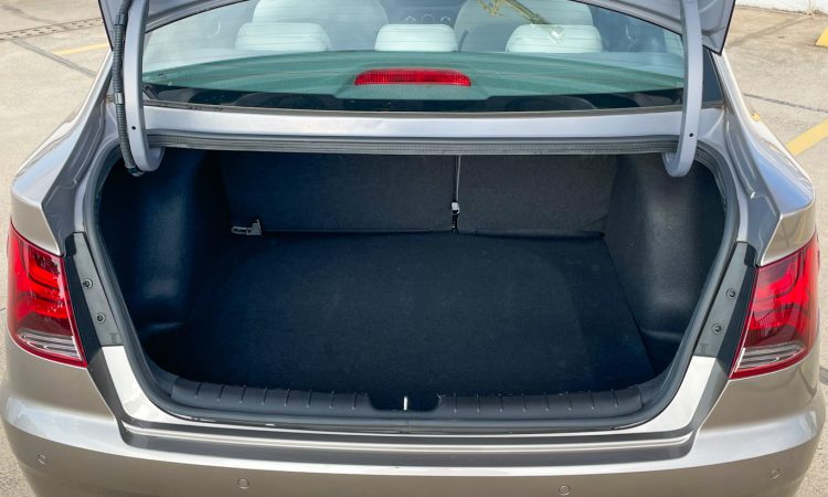 Hyundai HB20S Platinum Plus [Auto+ / João Brigato]