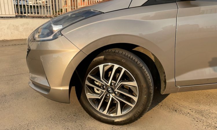 Hyundai HB20S Platinum Plus [Auto+ / João Brigato]