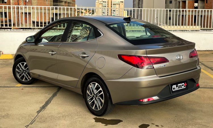 Hyundai HB20S Platinum Plus [Auto+ / João Brigato]