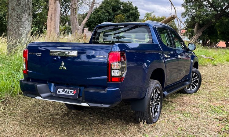 Mitsubishi L200 Triton Sport HPE-S [Auto+ / João Brigato]