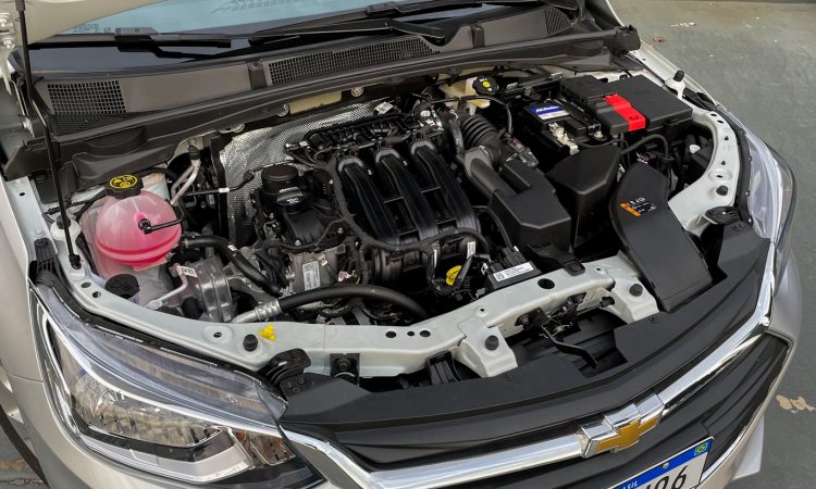 Chevrolet Onix LT 1.0 Auto+ / João Brigato]