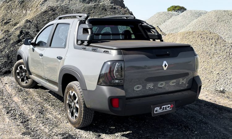 Renault Oroch Outsider [Auto+ / João Brigato]