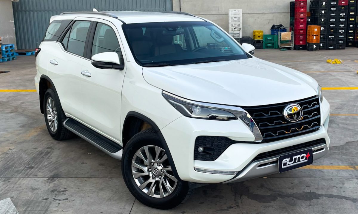 SUV Toyota SW4 SRX [Auto+ / João Brigato]