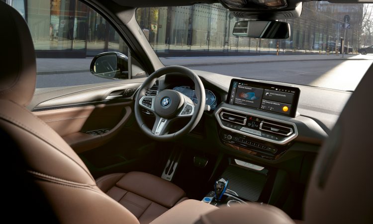 BMW iX3 M Sport [divulgação]