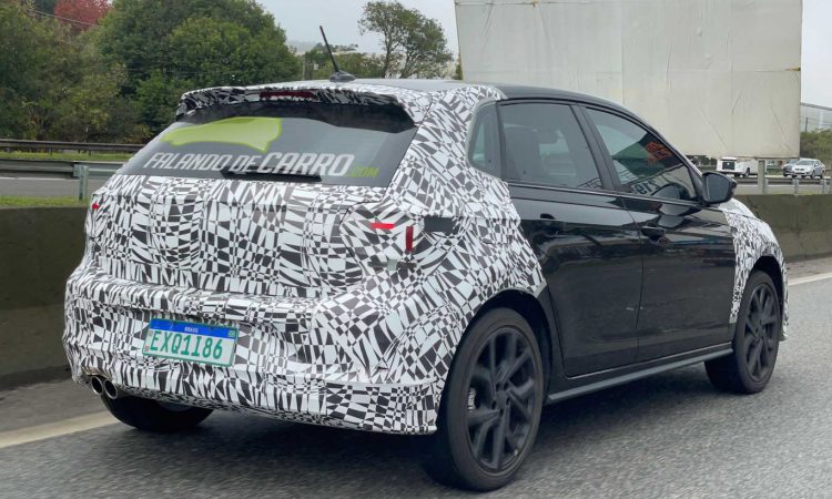 VW Polo GTS 2023 é flagrado [Renato Maia/Falando de Carro]