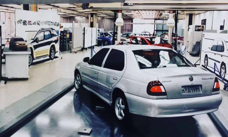 Volkswagen Logus reestilizado [@veigaluizalberto]