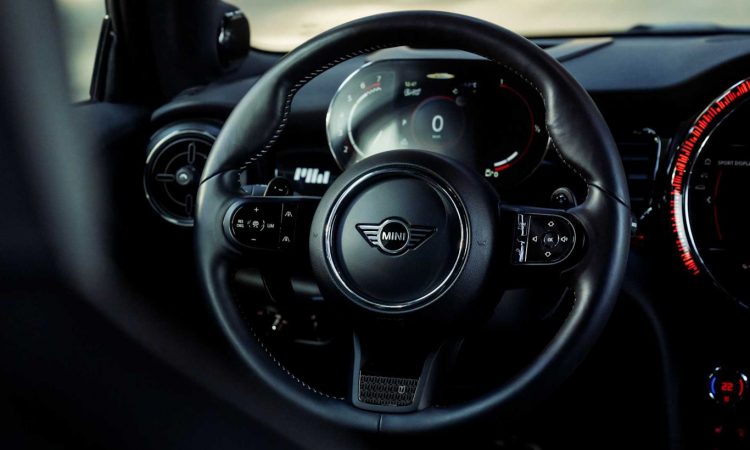 Mini Cooper John Cooper Works Pat Moss Edition [divulgação]