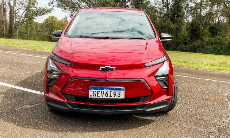 Chevrolet Bolt Premier [divulgação]