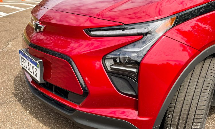 Chevrolet Bolt Premier [divulgação]