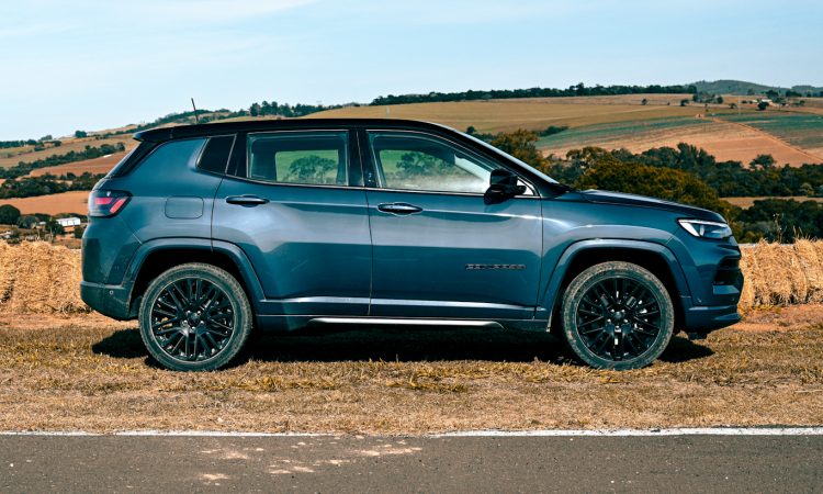 Jeep Compass 4xe [Auto+ / Maurício Garcia]