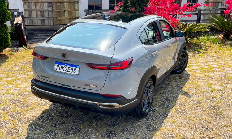 Fiat Fastback Limited Edition Powered by Abarth [Auto+ / João Brigato]