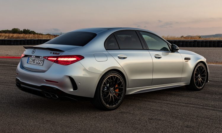 Mercedes-Benz C63 AMG S [divulgação]
