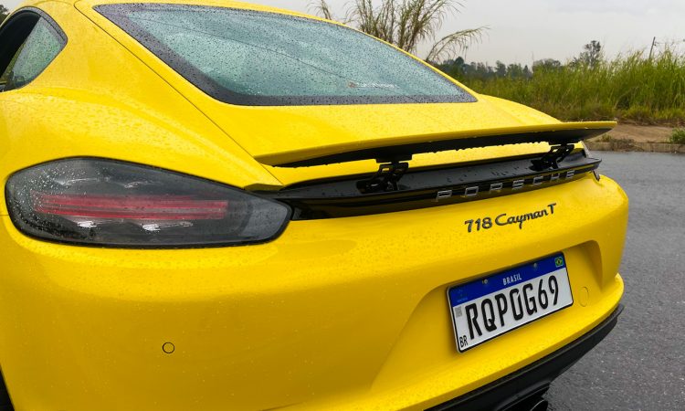 Porsche 718 Cayman T [Auto+ / João Brigato]