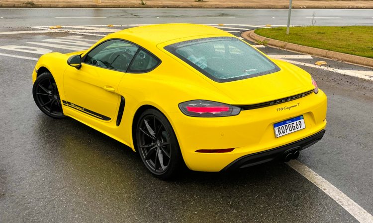 Porsche 718 Cayman T [Auto+ / João Brigato]