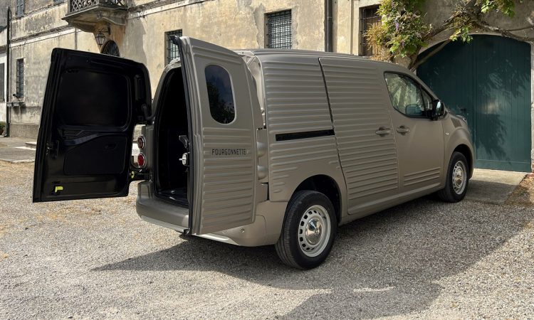 Citroën Berlingo Fourgonnette 2CV [divulgação]