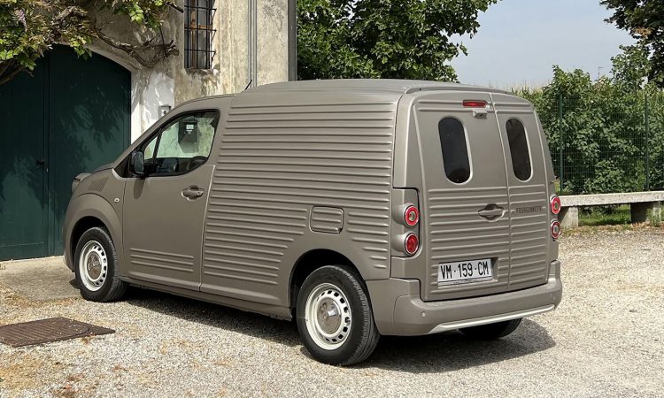 Citroën Berlingo Fourgonnette 2CV [divulgação]