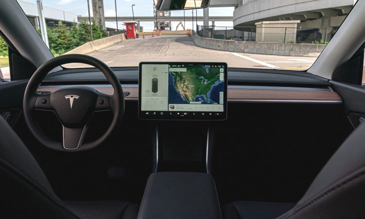 Tesla Model Y [divulgação]