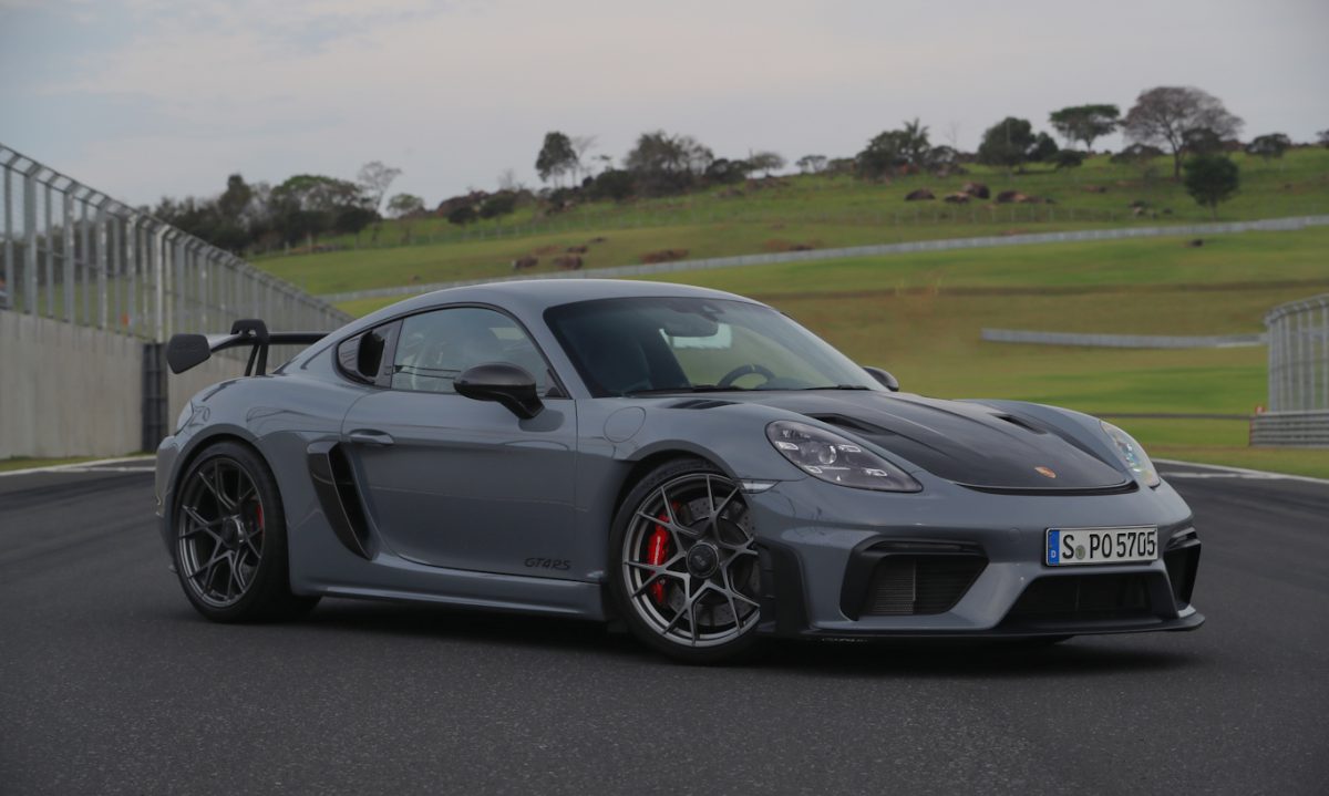 Porsche 718 Cayman GT4 RS [divulgação]