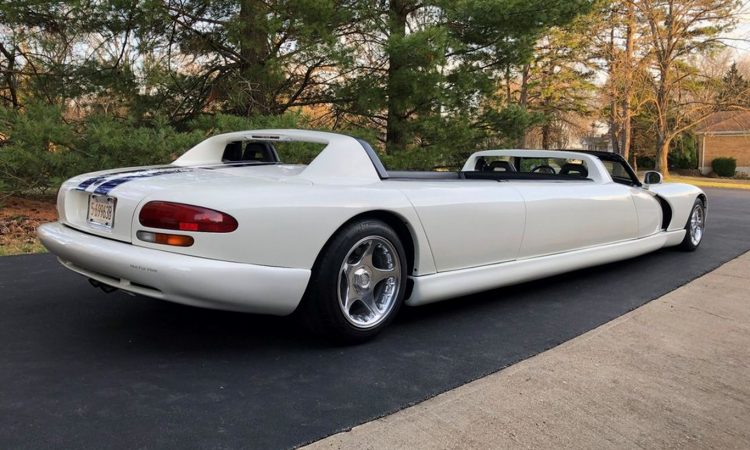 Dodge Viper Limusine [Reprodução]