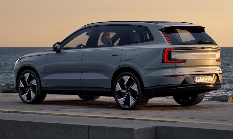 XC90