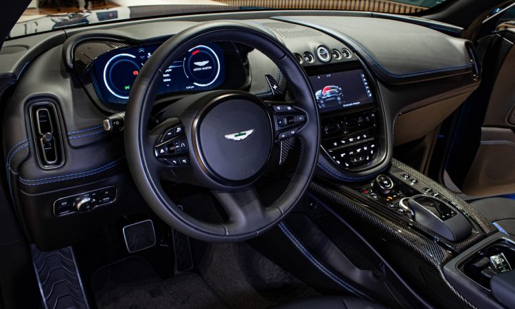 Aston Martin DBX707 [divulgação]