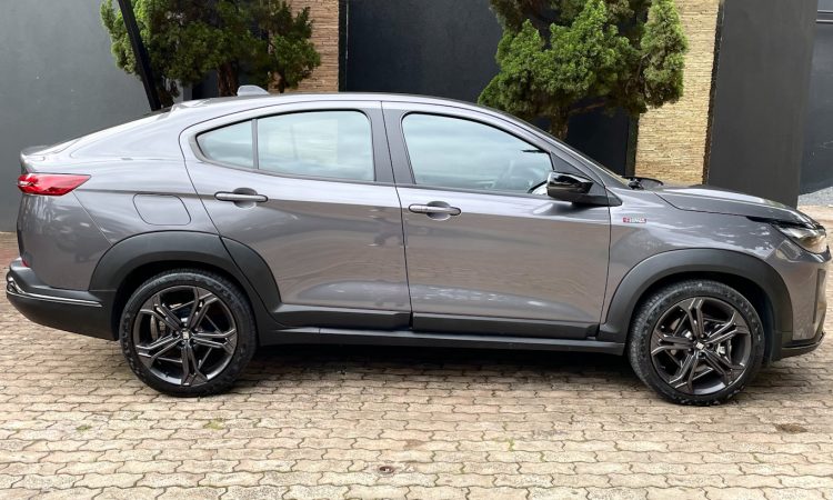 Fiat Fastback Limited Edition Powered by Abarth [divulgação]