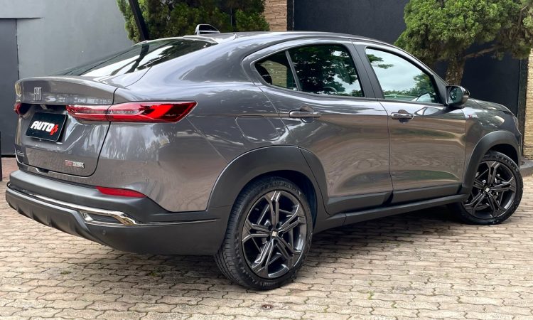 Fiat Fastback Limited Edition Powered by Abarth [divulgação]