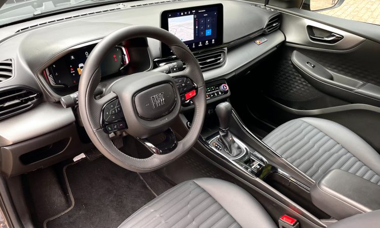 Fiat Fastback Limited Edition Powered by Abarth [divulgação]