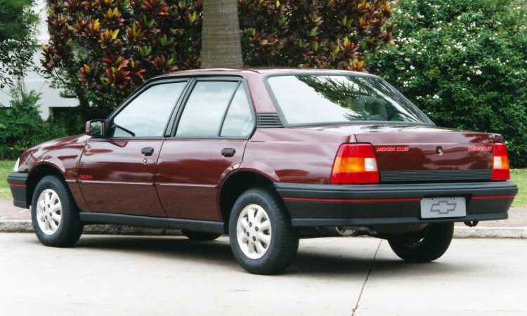 Chevrolet Monza Club [divulgação]