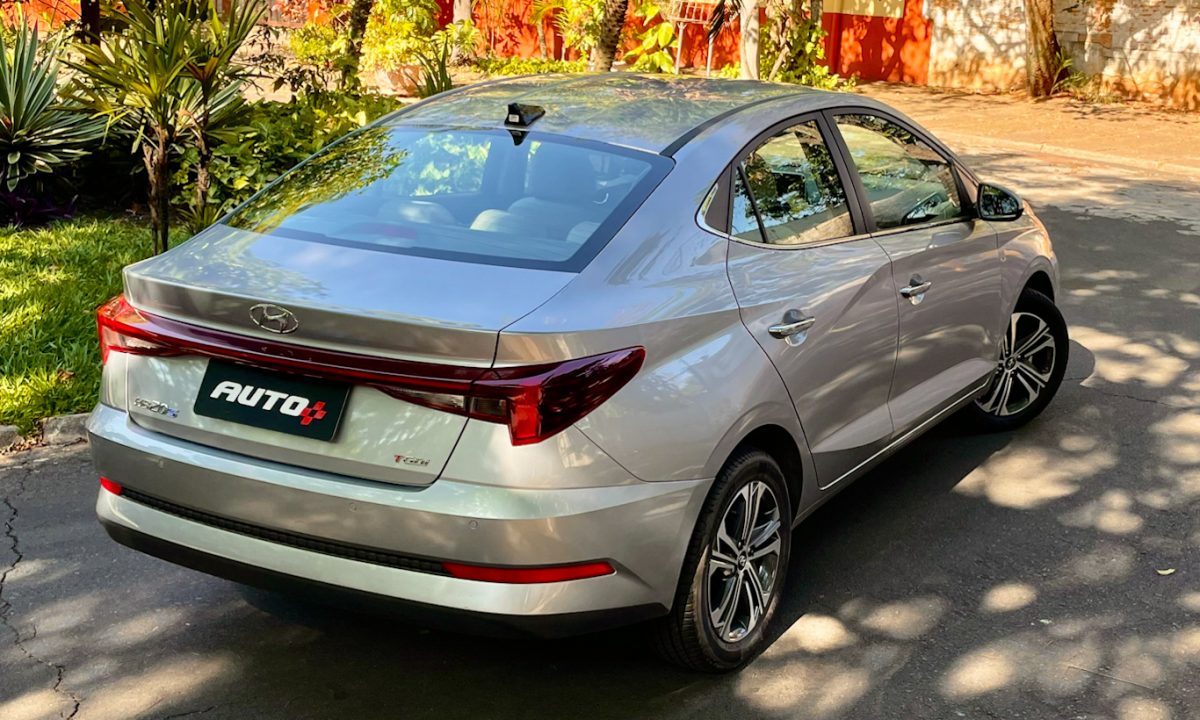 Hyundai HB20S Platinum Plus [Auto+ / João Brigato]