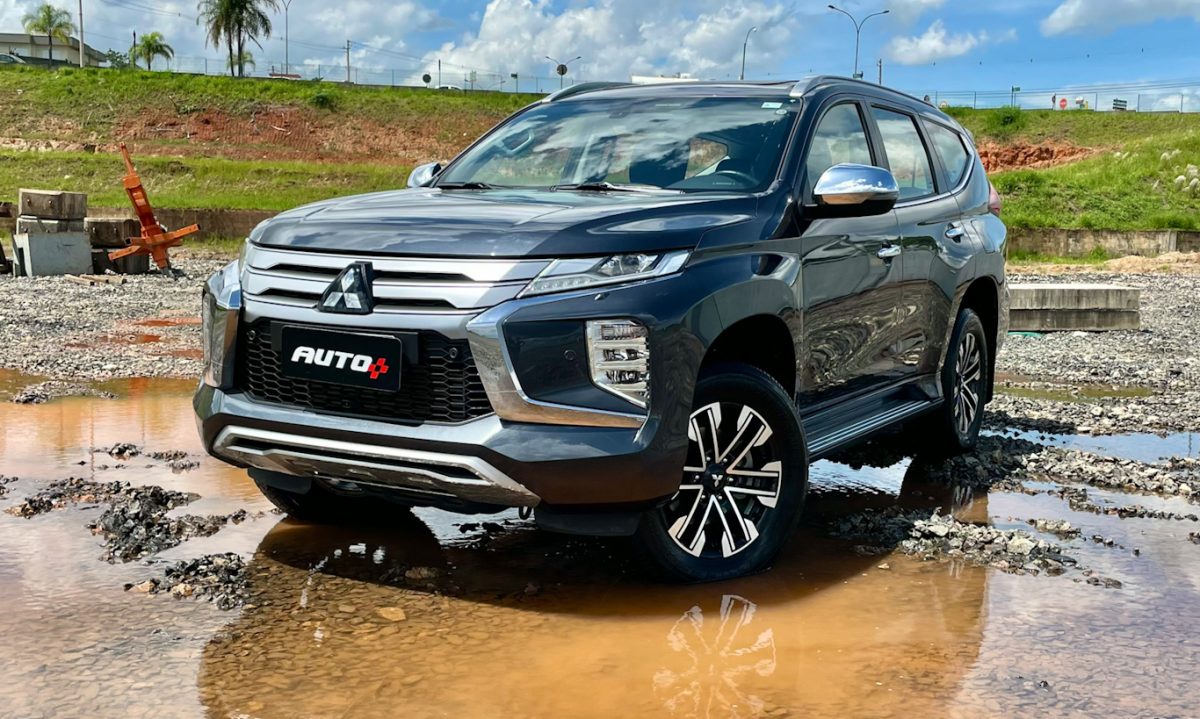 Mitsubishi Pajero Sport HPE-S [Auto+ / João Brigato]