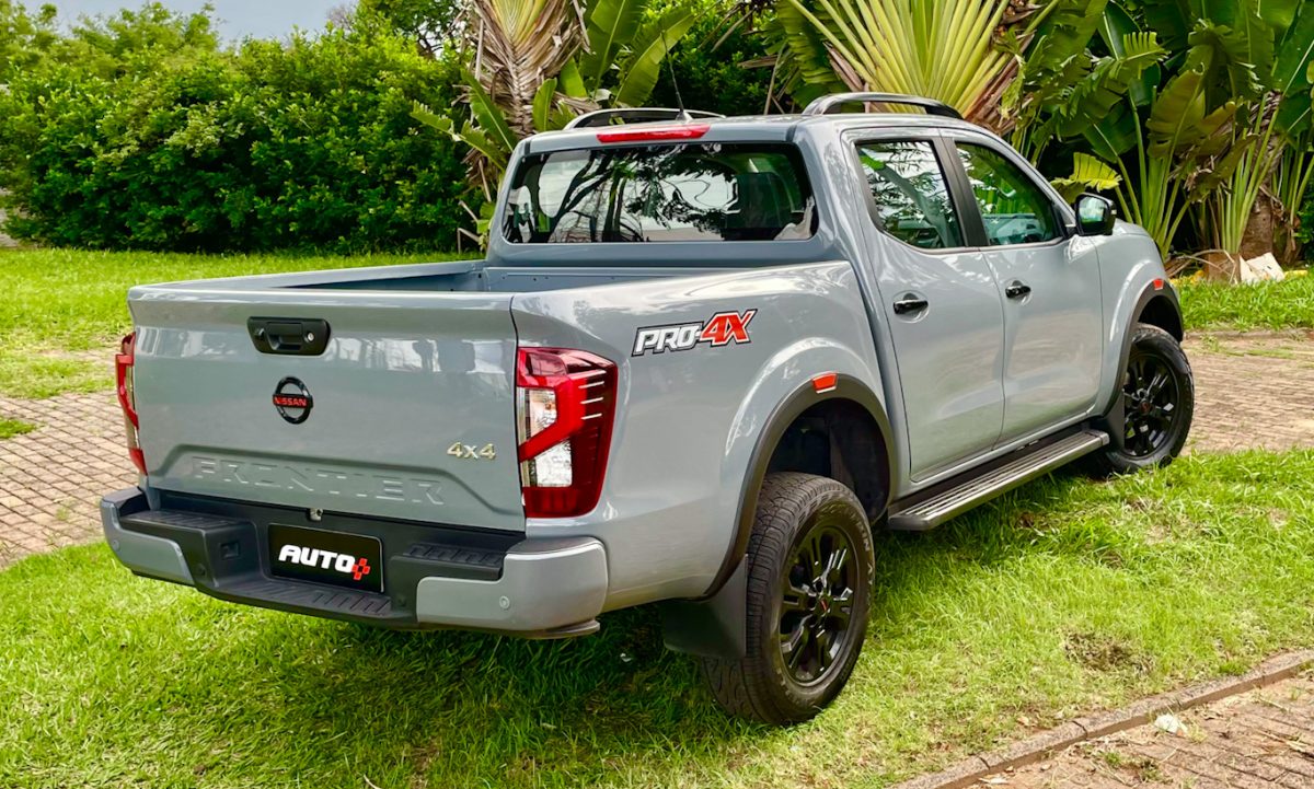 Nissan Frontier Pro4X [Auto+ / João Brigato]