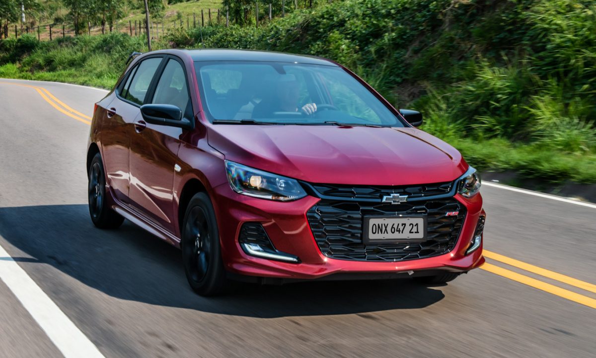 Chevrolet Onix RS [divulgação]