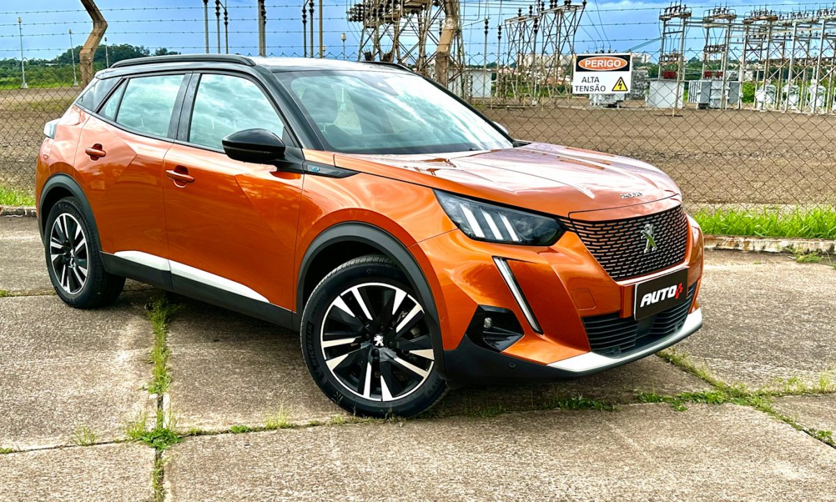 Peugeot e-2008 GT [Auto+ / João Brigato]