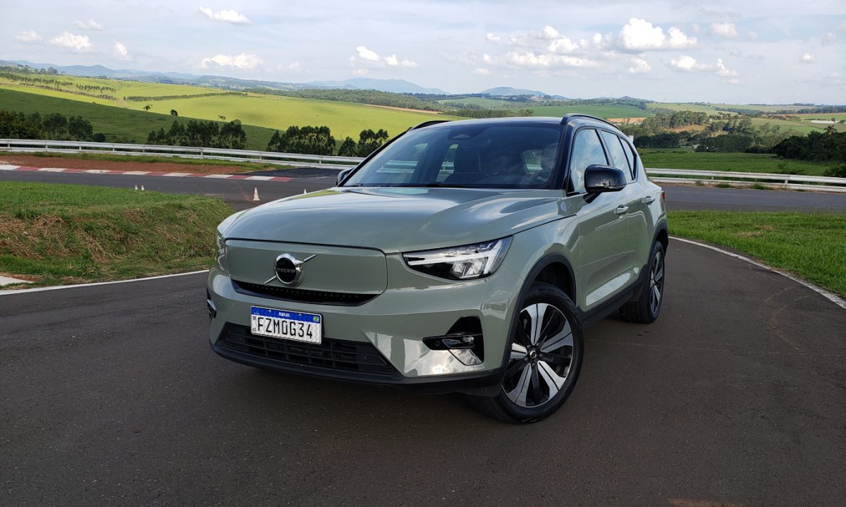 Volvo XC40 Recharge Plus P6 [Auto+ / Renan Melo]